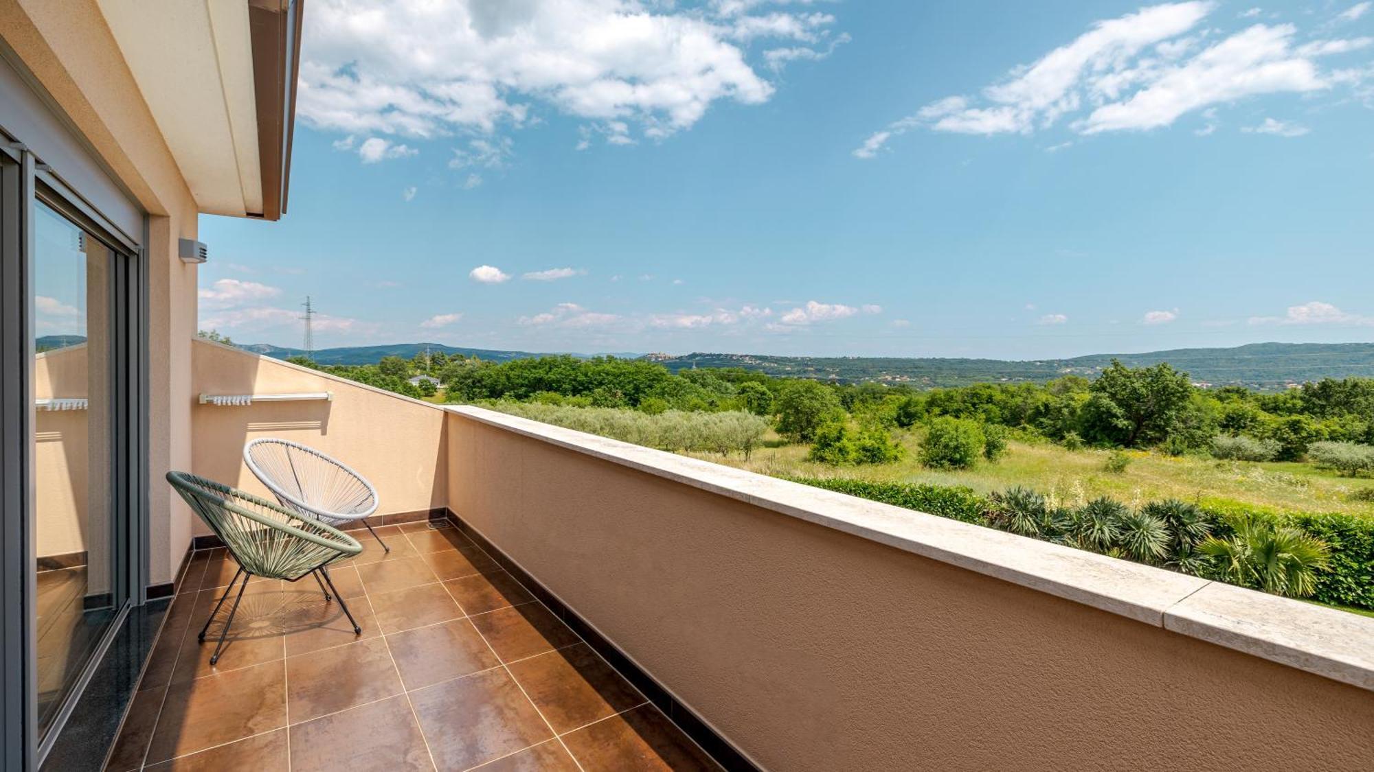 Villa Labin In Zartinj - Luxury Privacy Heated Pool With Auto Cover Exterior foto