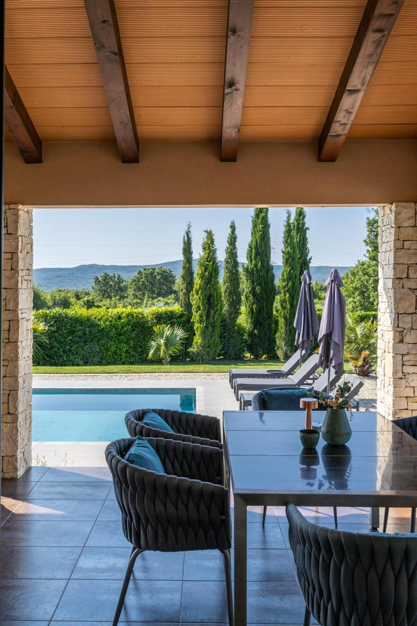 Villa Labin In Zartinj - Luxury Privacy Heated Pool With Auto Cover Exterior foto