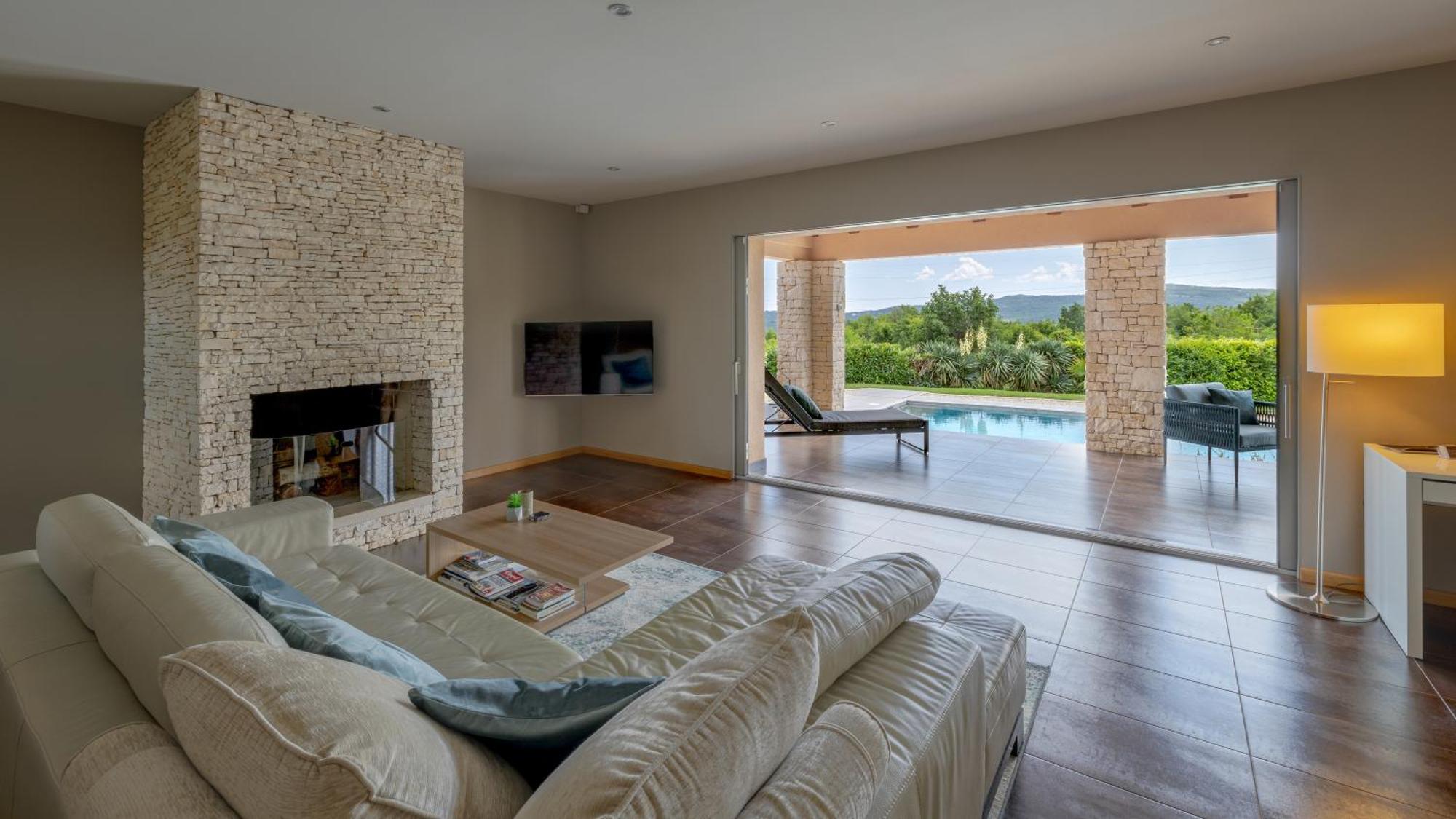 Villa Labin In Zartinj - Luxury Privacy Heated Pool With Auto Cover Exterior foto
