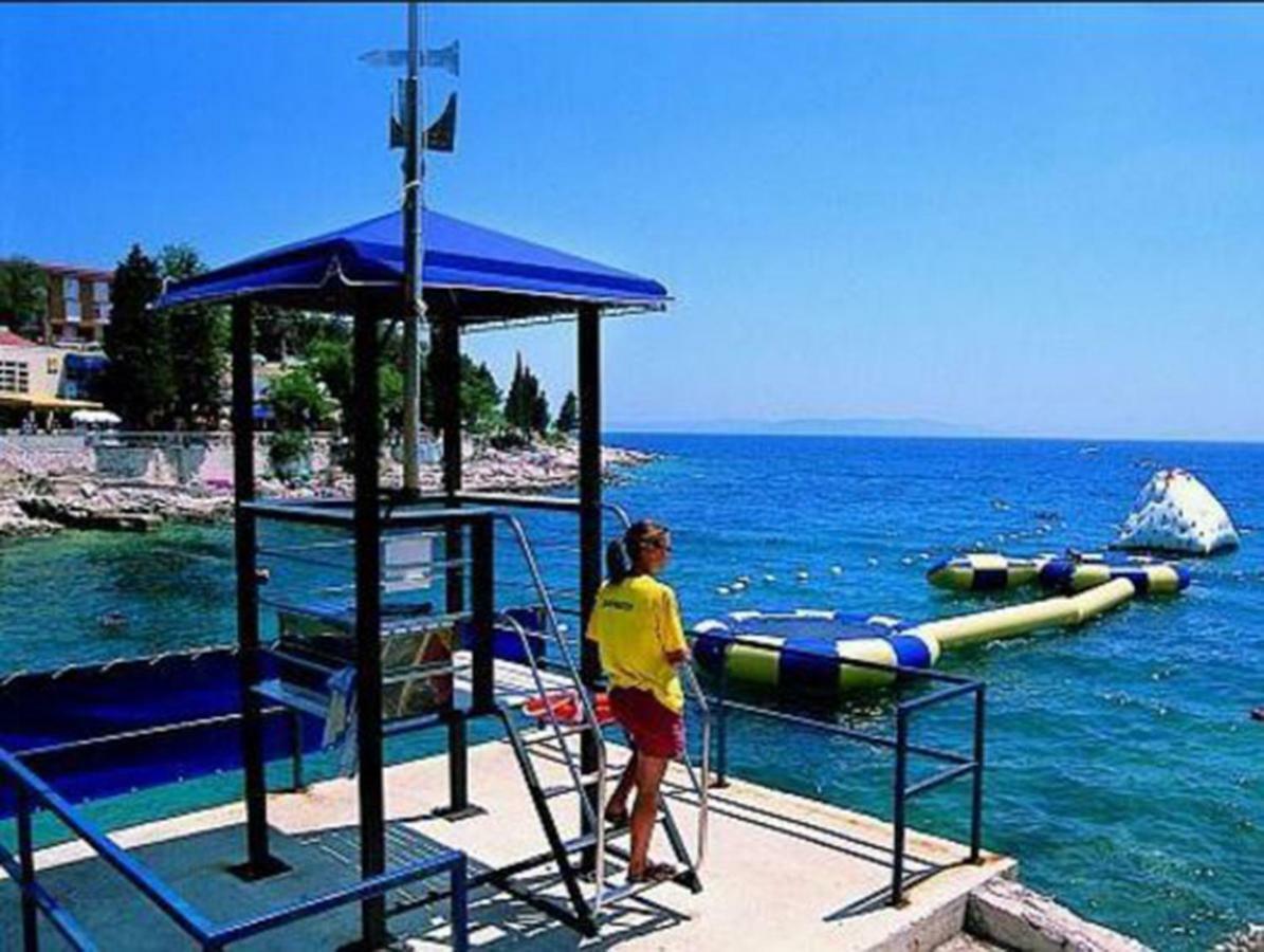 Villa Labin In Zartinj - Luxury Privacy Heated Pool With Auto Cover Exterior foto